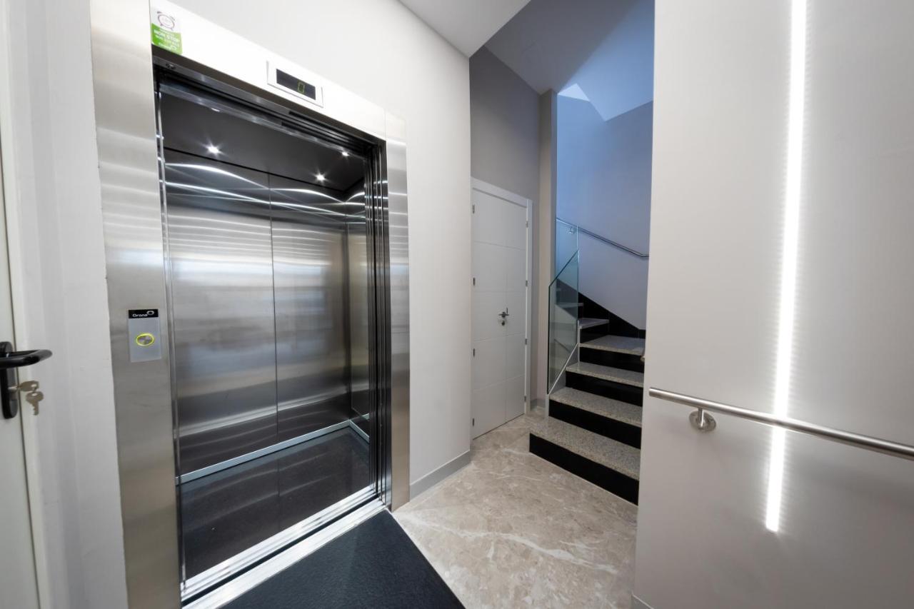 Apartamentos Palacio De Yolanda Zamora Bagian luar foto